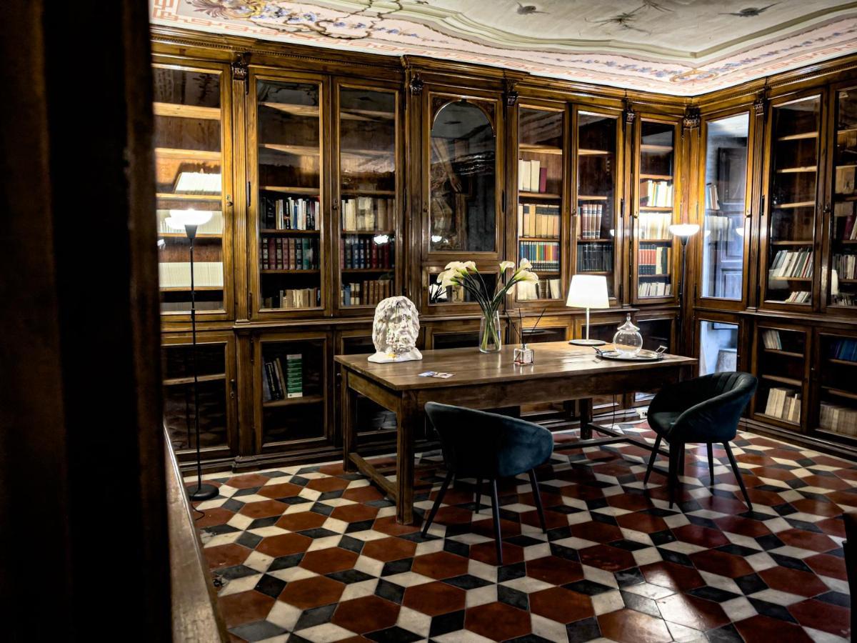 Palazzo Cappuccini Art Relais Hotell Neapel Exteriör bild